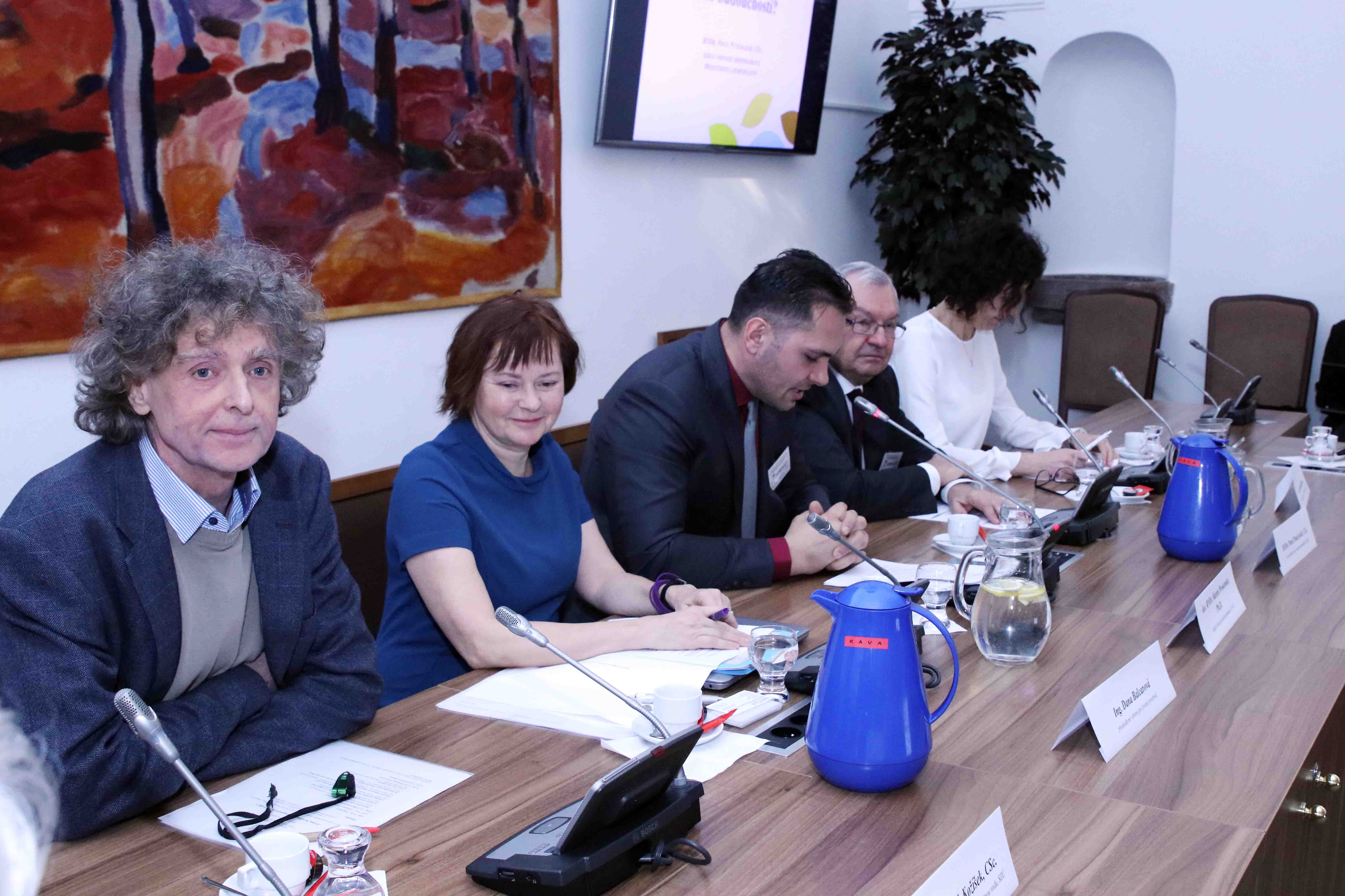 Seminář Cena, kvalita a dostupnost pitné vody, zdroj Poslanecká sněmovna PČR Seminář Cena, kvalita a dostupnost pitné vody, zdroj Poslanecká sněmovna PČR