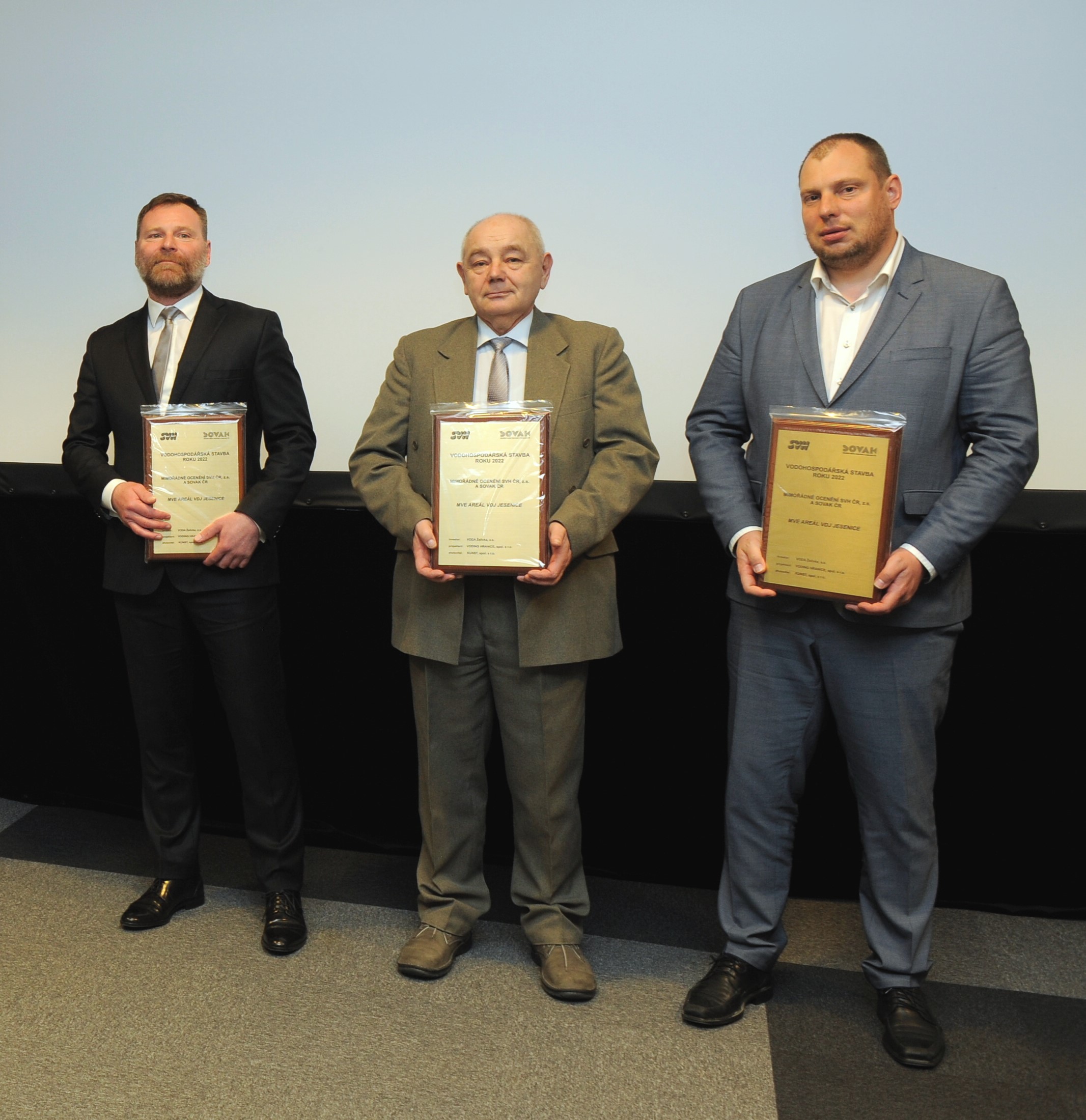 Předání ocenění v soutěži Vodohospodářská stavba roku 2022 – MVE areál VDJ Jesenice Předání ocenění v soutěži Vodohospodářská stavba roku 2022 – MVE areál VDJ Jesenice