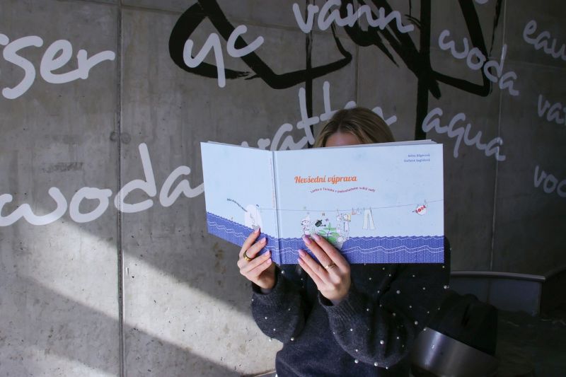 Publikace "Nevšední výprava. Lenka a Terezka v podivuhodném světě vody"  v IQlandii v Liberci