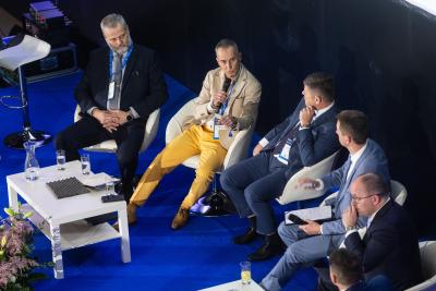 Diskuzní stůl s regulátory na konferenci Provoz vodovodů a kanalizací 2024