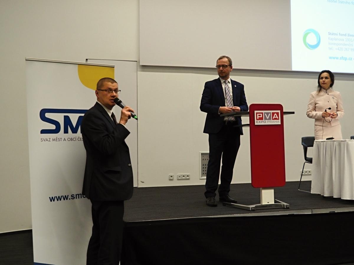 Ing. Aleš Kendík, Ministerstvo zemědělství, Ing. Petr Valdman, Státní fond životního prostředí ČR a Mgr. Radka Vladyková, Svaz měst a obcí ČR Ing. Aleš Kendík, Ministerstvo zemědělství, Ing. Petr Valdman, Státní fond životního prostředí ČR a Mgr. Radka Vladyková, Svaz měst a obcí ČR