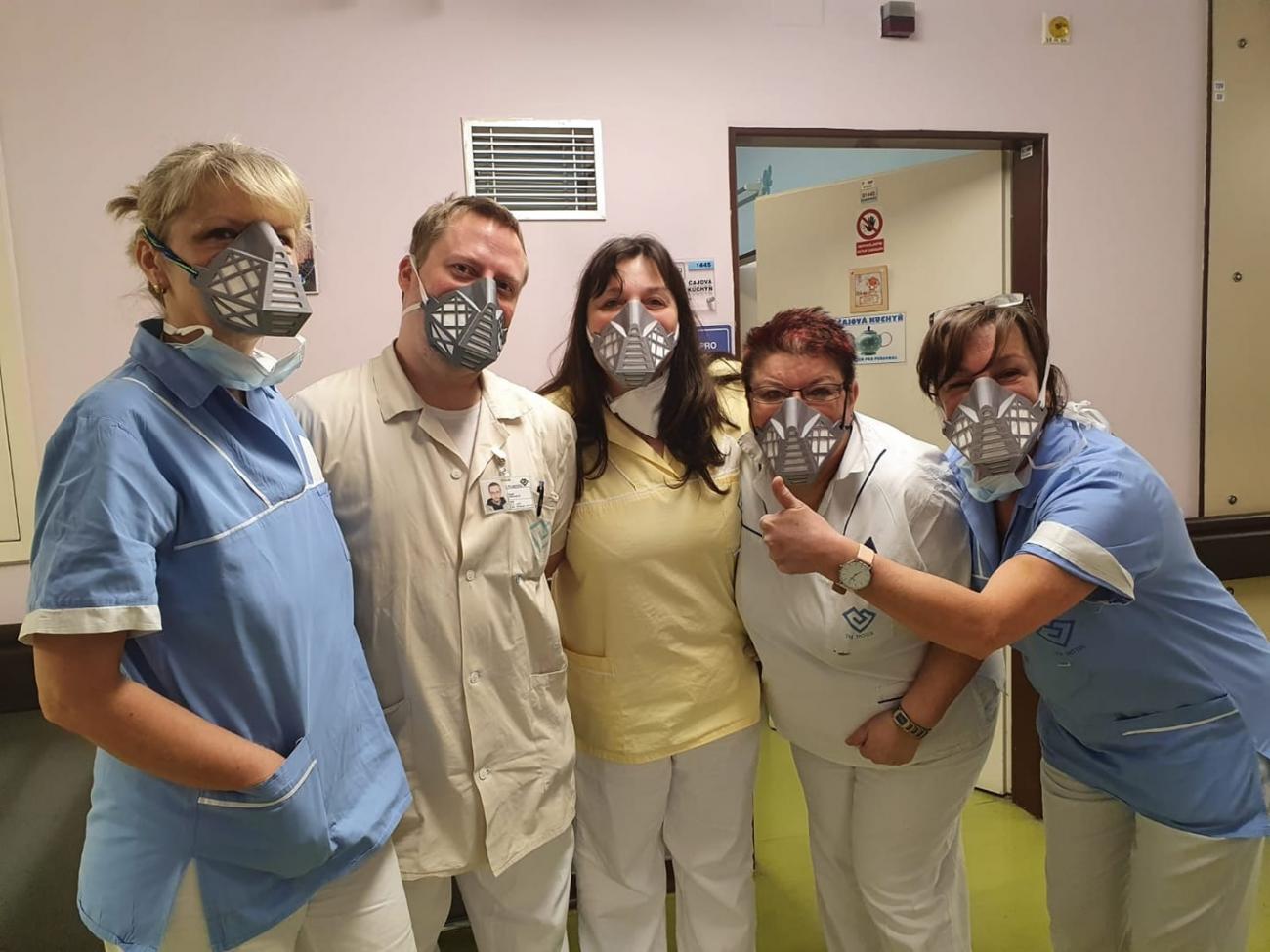 Masky v projektu 3D tiskem proti viru, zdroj: Vodovody a kanalizace Beroun a.s. Masky v projektu 3D tiskem proti viru, zdroj: Vodovody a kanalizace Beroun a.s.